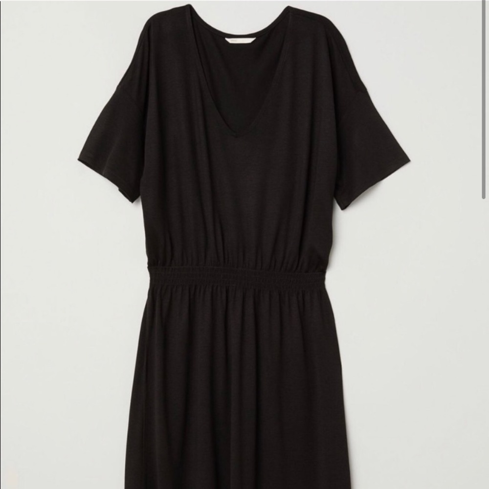 H&M black jersey dress (NWT)